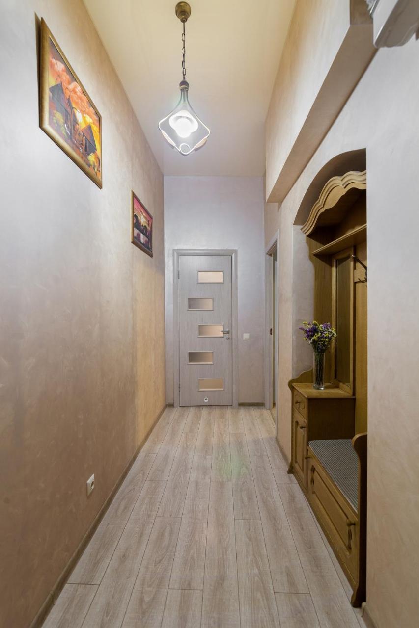 Appartement Friends House On Square Rynok à Lviv Extérieur photo