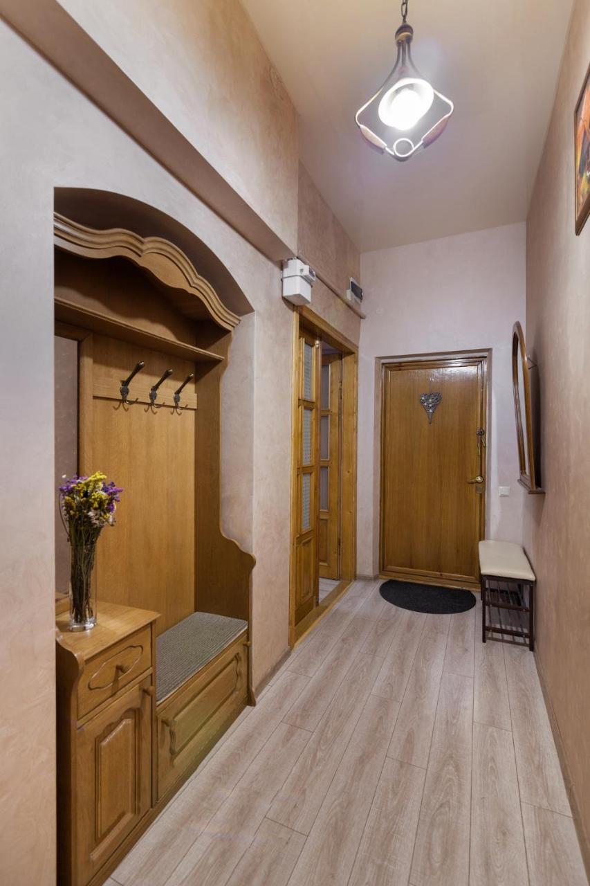 Appartement Friends House On Square Rynok à Lviv Extérieur photo
