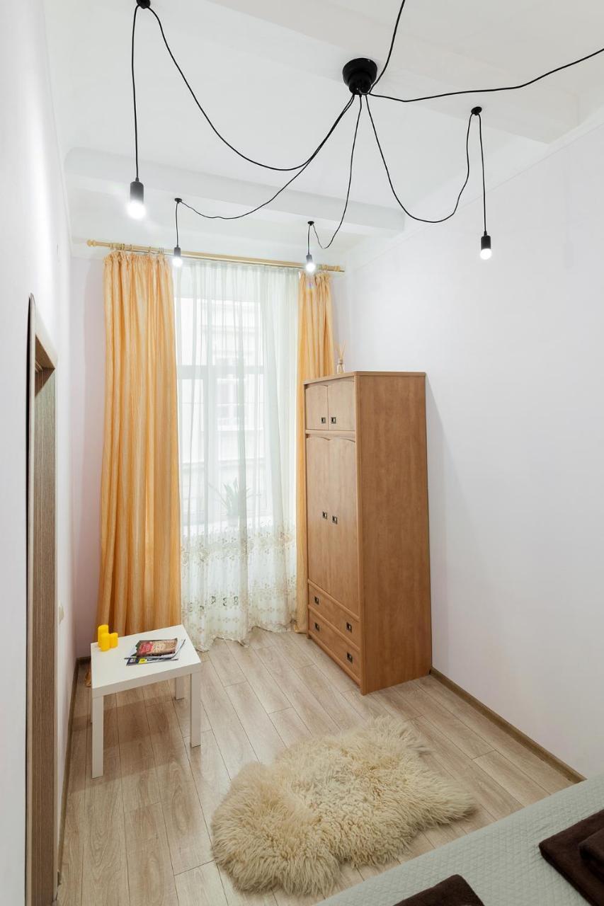 Appartement Friends House On Square Rynok à Lviv Extérieur photo